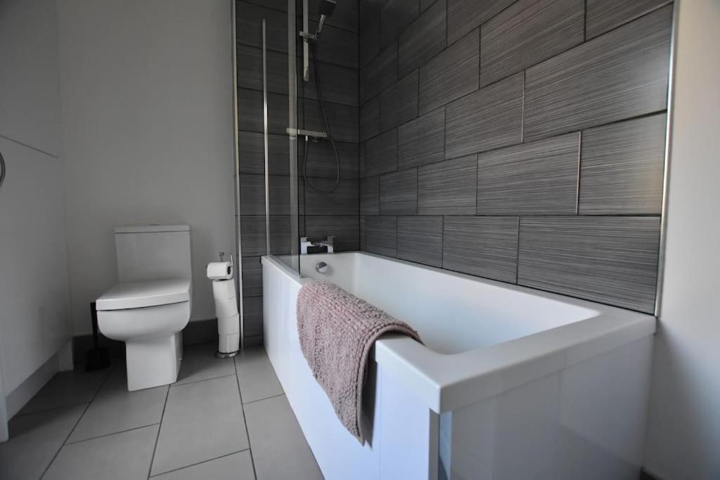 Apex Living Ne - Beachville House 4 Beds Free Parking Sunderland  Bagian luar foto